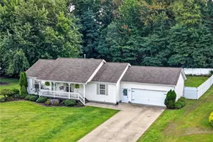 5414 Carlson Ln, Ashtabula, OH 44004 - Photo 2