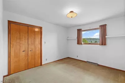 405 N 10th Street, Martins Ferry, OH 43935 - Photo 24