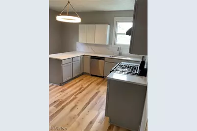 314 16th Street, Elyria, OH 44035 - Photo 2