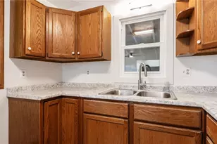138 Juanita Dr, South Zanesville, OH 43701 - Photo 6