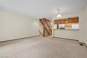 2466 Wrens Dr S, Stow, OH 44224 - Photo 10