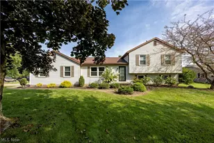 222 Tanglewood Dr, Dalton, OH 44618 - Photo 2
