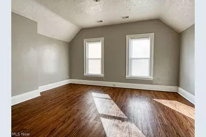 1924 Rowley Avenue, Loveland, OH 44109 - Photo 16
