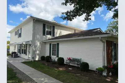 1286 Pembrooke Drive #C, Salem, OH 44460 - Photo 2