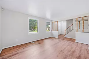 1922 Burr Oaks Ct, Austintown, OH 44515 - Photo 12