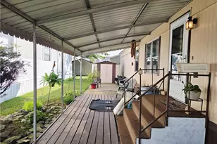 105 Virginia Ave, Elyria, OH 44035 - Photo 4