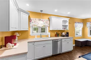 102 Hilltop Blvd, Canfield, OH 44406 - Photo 10