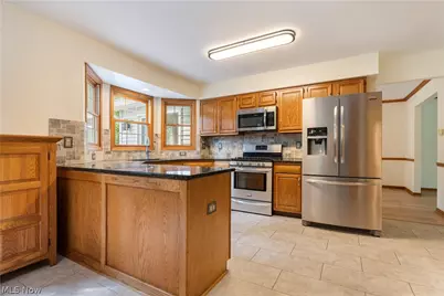 841 27th Street NE, Massillon, OH 44646 - Photo 6