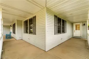 841 27th St NE, Massillon, OH 44646 - Photo 2