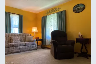 2833 Daleford Avenue NE, Canton, OH 44705 - Photo 8