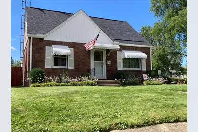 2833 Daleford Avenue NE, Canton, OH 44705 - Photo 1