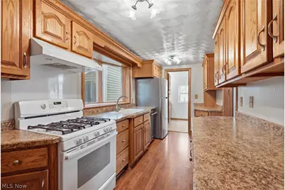 608 Delaware Street, Martins Ferry, OH 43935 - Photo 16