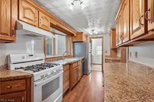 608 Delaware St, Martins Ferry, OH 43935 - Photo 16