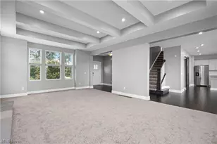 36392 Capri Ln, North Ridgeville, OH 44039 - Photo 10