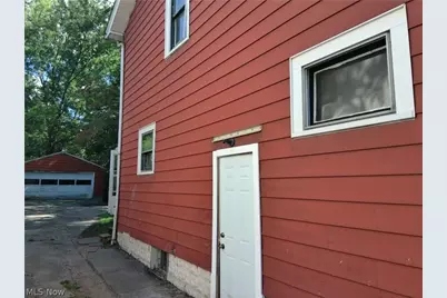 35 Palmer Avenue, Campbell, OH 44405 - Photo 2