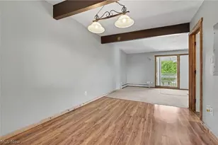 1605 Treetop Trail, Akron, OH 44313 - Photo 6