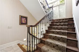 411 Stonebridge Dr, Amherst, OH 44001 - Photo 20