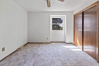 271 Seneca Street, Weirton, WV 26062 - Photo 14