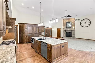 4513 Sunset Cove Dr, Medina, OH 44256 - Photo 8