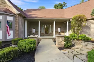4513 Sunset Cove Dr, Medina, OH 44256 - Photo 2