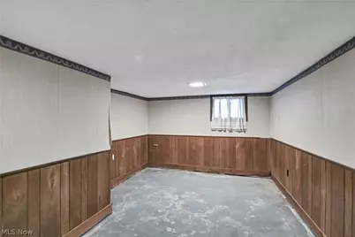 13305 Hazelwood Avenue, Oakwood, OH 44107 - Photo 32