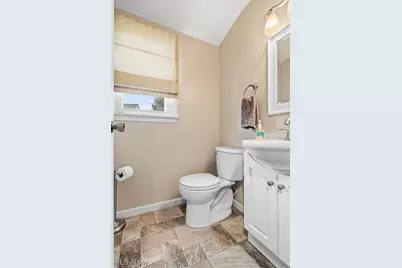 2215 Tamarack Circle NE, Canton, OH 44721 - Photo 22