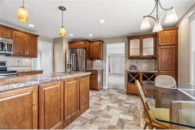 2215 Tamarack Circle NE, Canton, OH 44721 - Photo 18