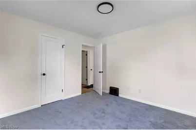 827 Davies Avenue, Akron, OH 44306 - Photo 14