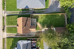 827 Davies Ave, Akron, OH 44306 - Photo 32