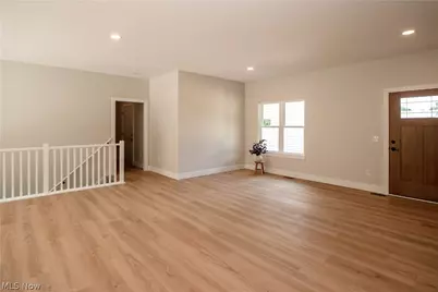 4327 Skycrest Drive NW, Canton, OH 44718 - Photo 6
