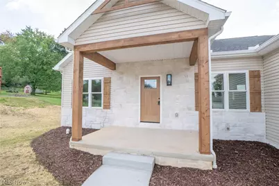 4327 Skycrest Drive NW, Canton, OH 44718 - Photo 4