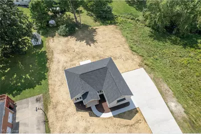 4327 Skycrest Drive NW, Canton, OH 44718 - Photo 2