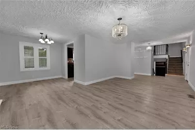 4417 Queen Anne Avenue, Lorain, OH 44052 - Photo 8