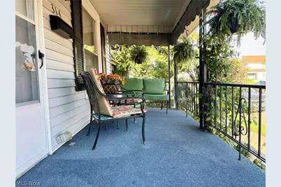 314 W 3rd Street, Uhrichsville, OH 44683 - Photo 4
