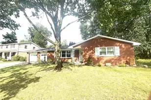 750 Bittersweet Dr NE, Massillon, OH 44646 - Photo 2