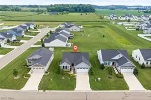 7030 Gauntlet St SW, Massillon, OH 44646 - Photo 2