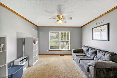 2144 Reserve Circle N, Lorain, OH 44053 - Photo 2