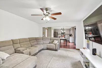 2144 Reserve Circle N, Lorain, OH 44053 - Photo 18