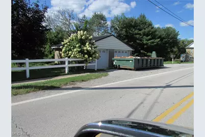 875 Washington, Bergholz, OH 43908 - Photo 6