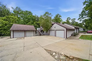 2120 Pinebrook Trail, Cuyahoga Falls, OH 44223 - Photo 2