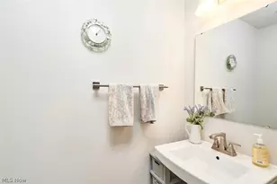 1278 Divot Circle, Akron, OH 44313 - Photo 6