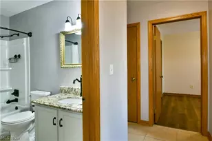 882 Pearson Cir, Youngstown, OH 44512 - Photo 22