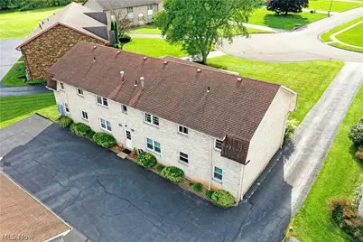 882 Pearson Circle #1, Youngstown, OH 44512 - Photo 4