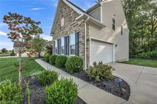 2711 Palmer Ln, Avon, OH 44011 - Photo 4