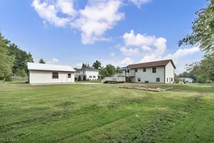 10142 Hillcrest Rd, Kirtland, OH 44094 - Photo 34