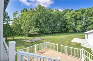 10142 Hillcrest Rd, Kirtland, OH 44094 - Photo 36