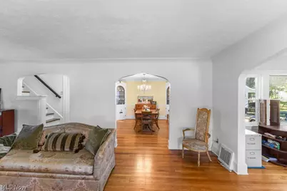 2031 Ohio Avenue, Cuyahoga Falls, OH 44223 - Photo 6