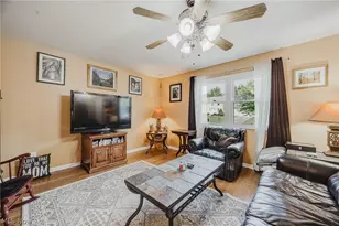 1004 Lancaster Dr, Medina, OH 44256 - Photo 4