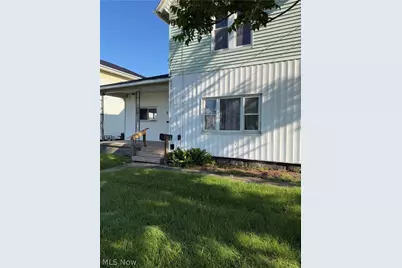 32 Cherry Road NW, Massillon, OH 44646 - Photo 2