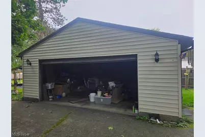 36 Benton Street, Austintown, OH 44515 - Photo 10